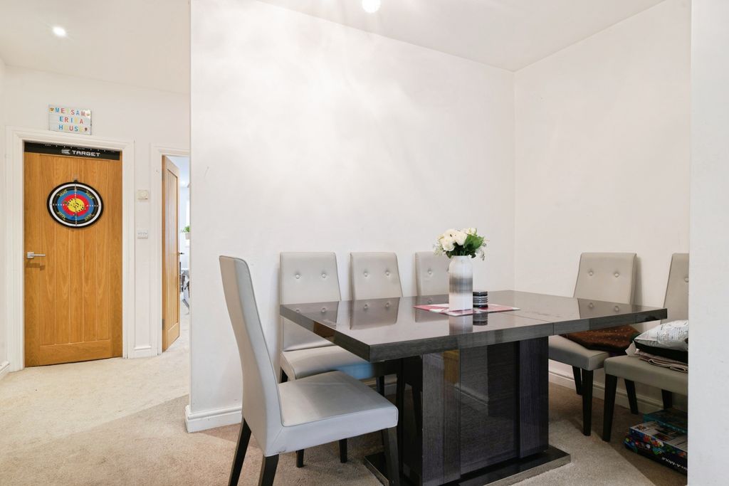Additional image 8 of 2 bed maisonette for saleDenman Drive, Ashford TW15