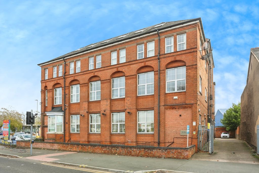2 bed flat for saleFosse Road North, Leicester, Leicestershire LE3