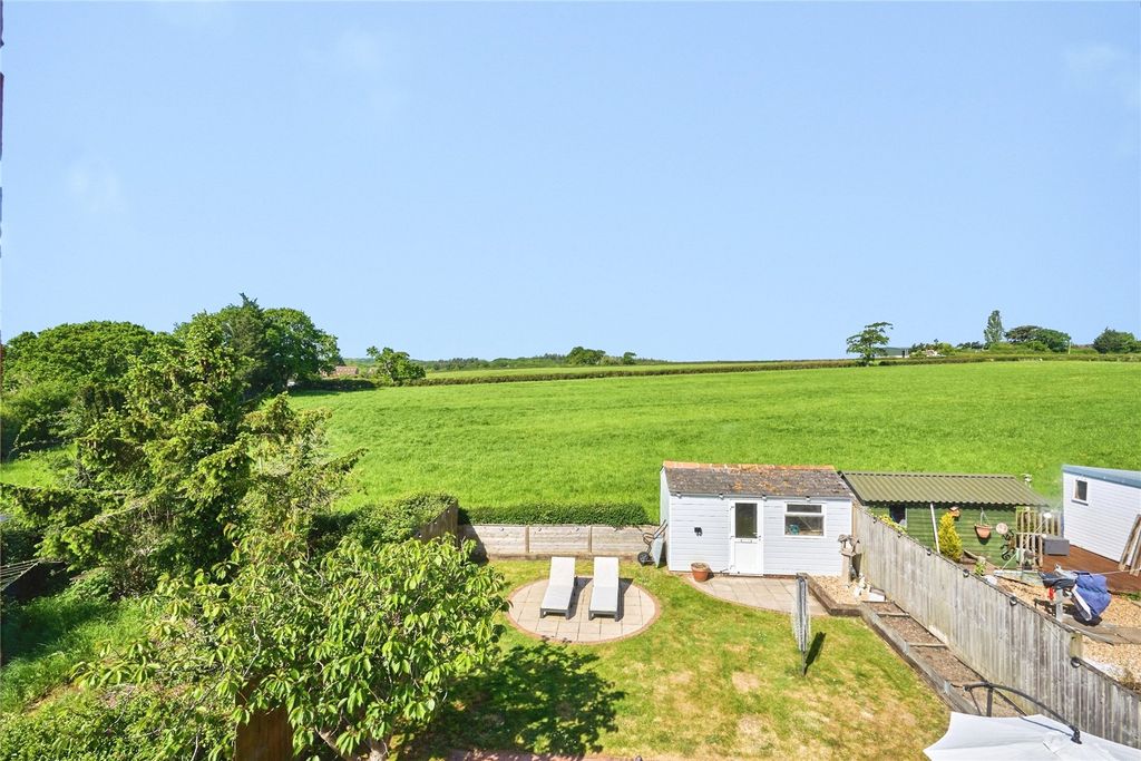 Additional image 3 of 4 bed detached house for saleHorsebridge Hill, Newport, Isle Of Wight PO30