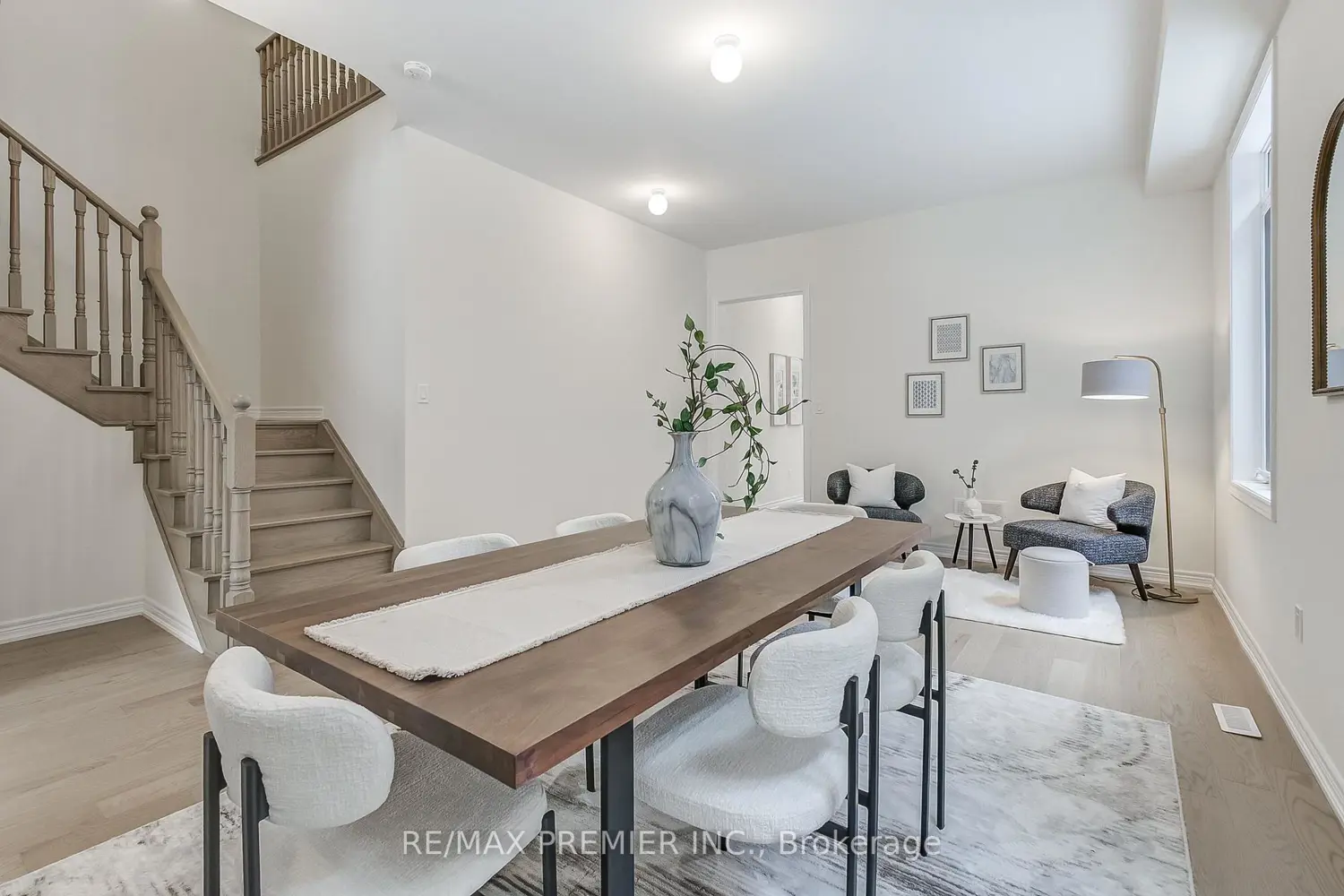 301 Wesmina Avenue photo 5
