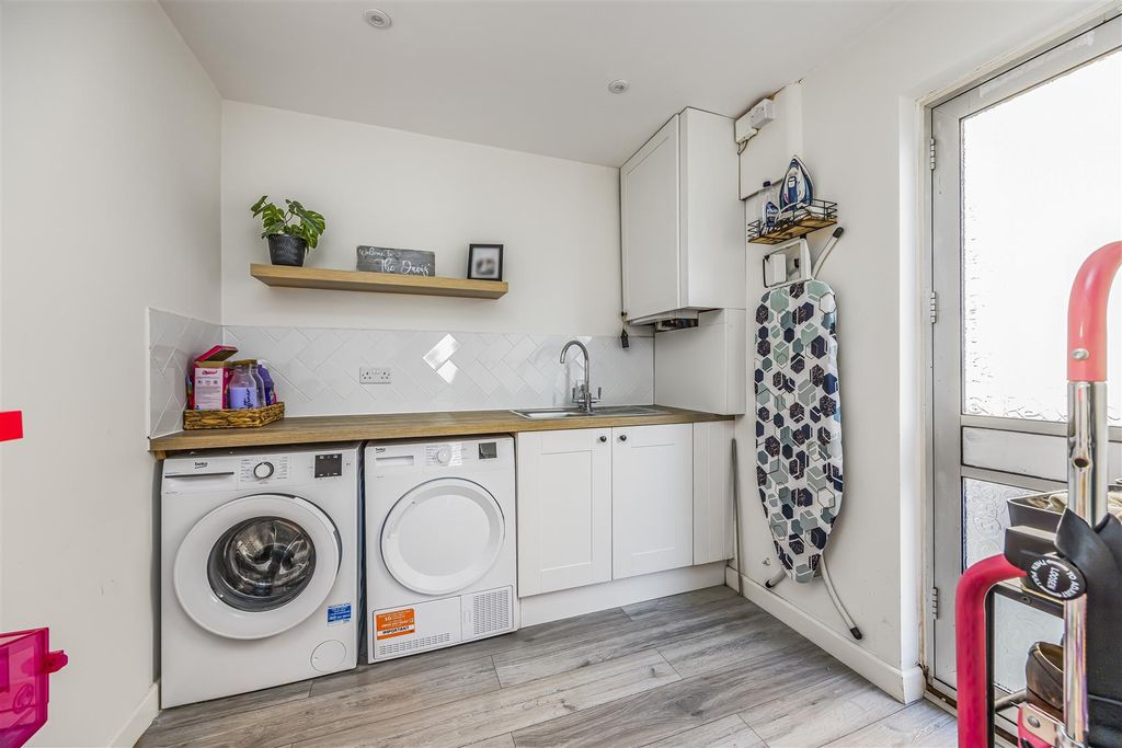 Additional image 11 of 3 bed semi-detached house for salePortsview Avenue, Portchester PO16