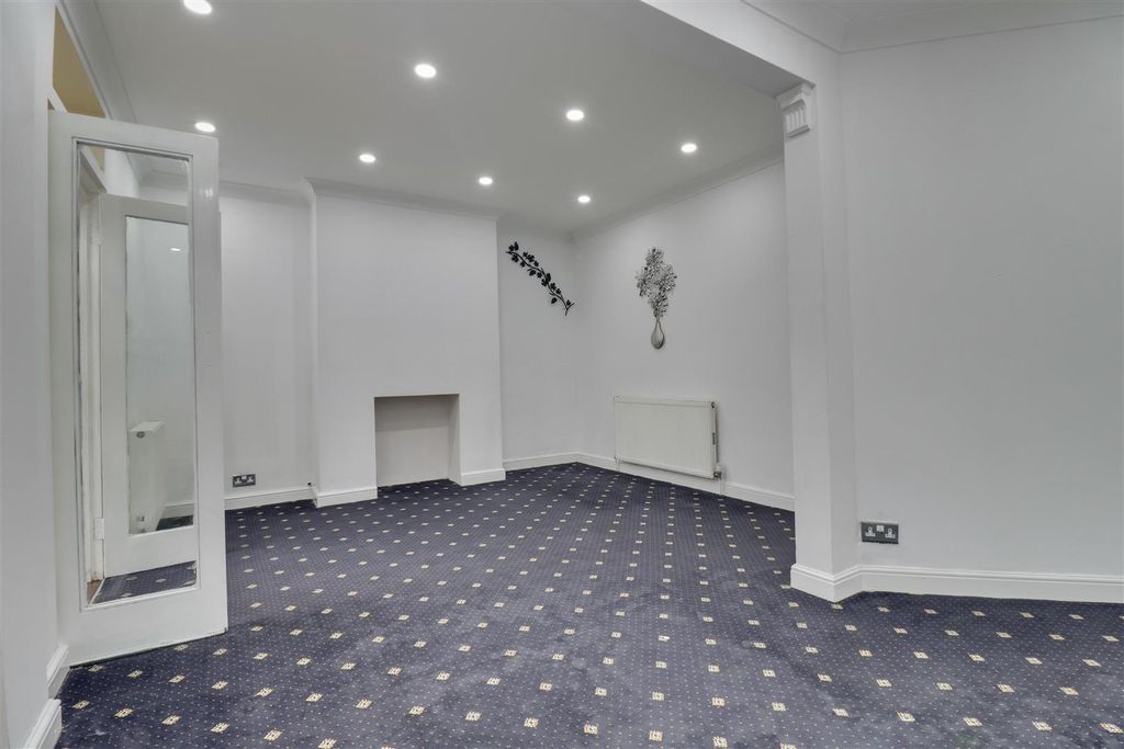 Additional image 5 of 5 bed semi-detached house for saleBaffins Road, Portsmouth PO3