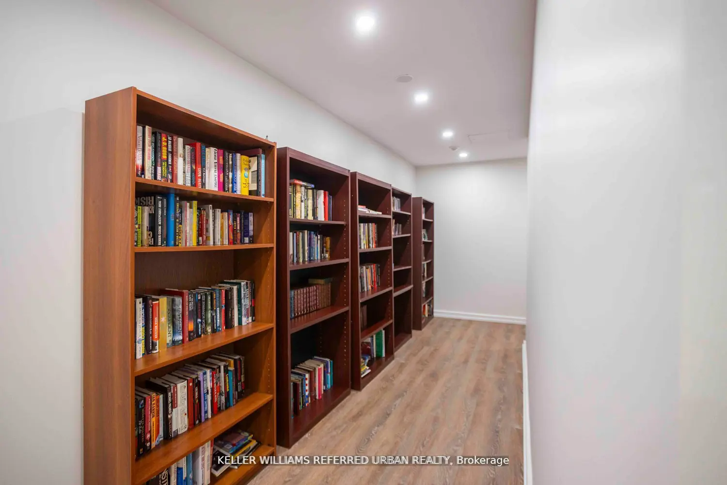 Additional image 16 of 3233 Eglinton Avenue 1812