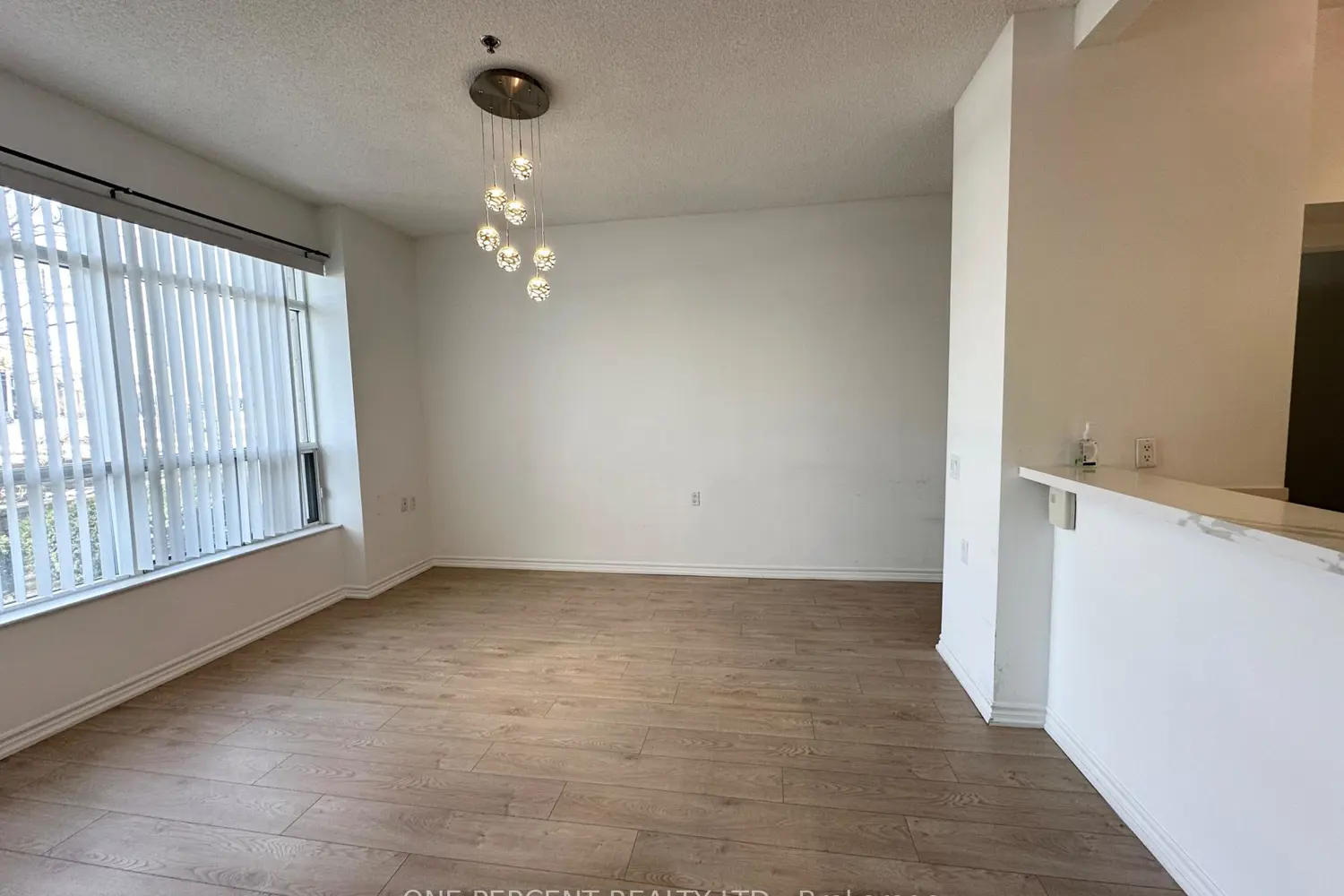 Additional image 10 of 4640 Kimbermount Avenue 103