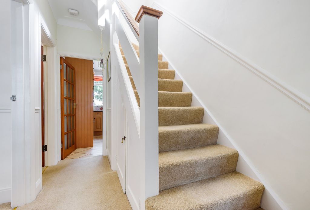 Additional image 4 of 3 bed semi-detached house for saleForest Side, Worcester Park KT4