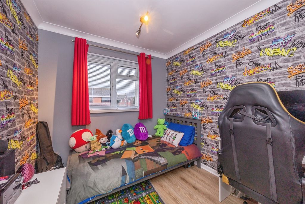 Additional image 21 of 4 bed end terrace house for saleSeaway Crescent, Southsea PO4