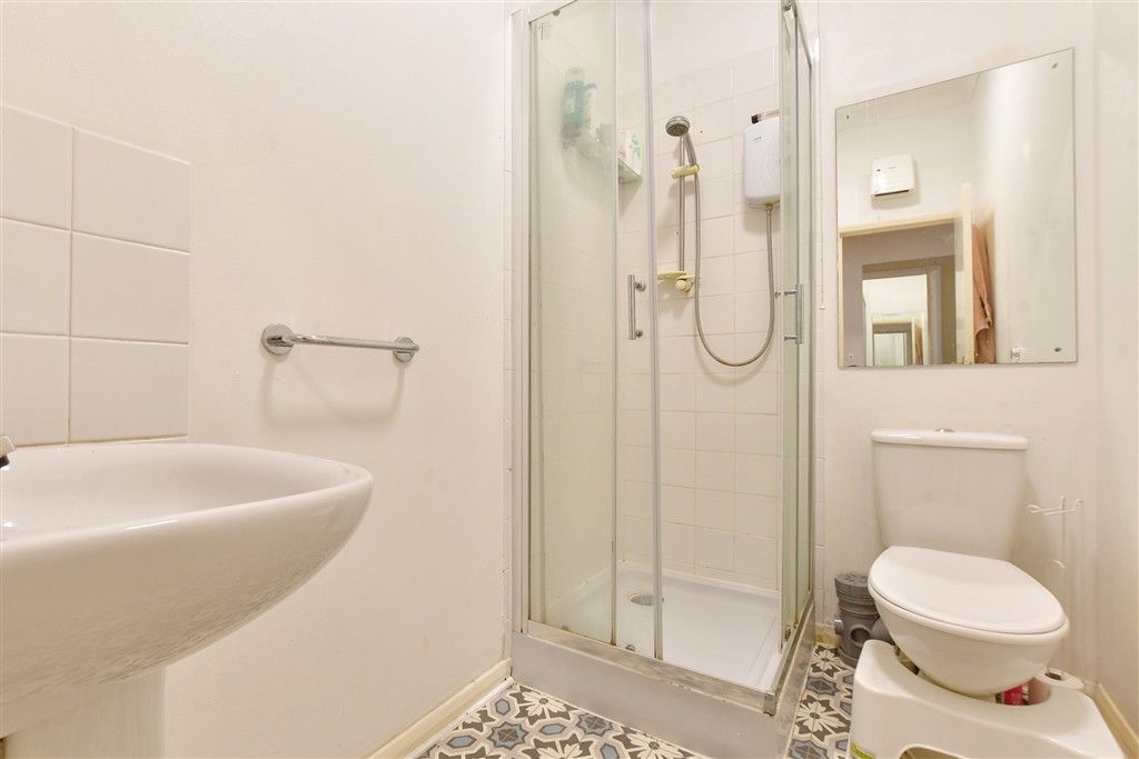 Additional image 6 of 1 bed flat for saleCarisbrooke Road, Newport, Isle Of Wight PO30