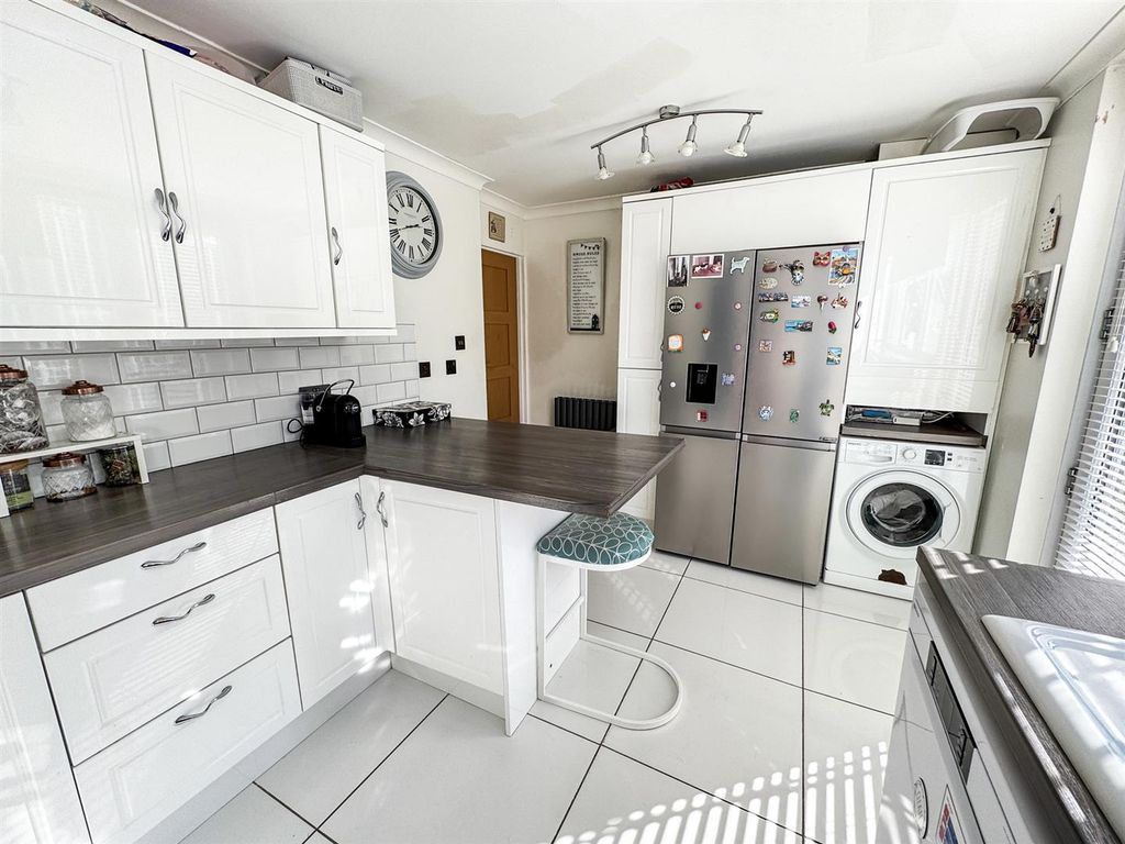Additional image 8 of 4 bed town house for saleCarron Close, Corby NN17