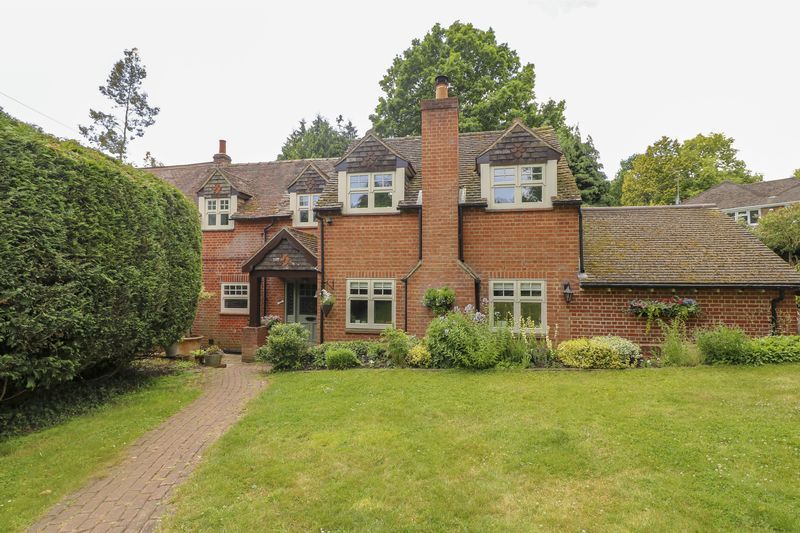 Additional image 7 of 4 bed property for saleSnows Ride, Windlesham GU20