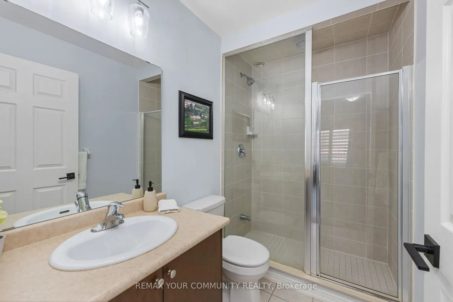 Additional image 17 of 9973 Keele Street 202