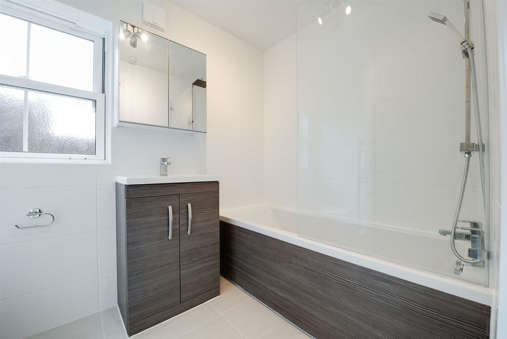 Additional image 17 of 2 bed flat for saleWhite Hart Road, Portsmouth PO1