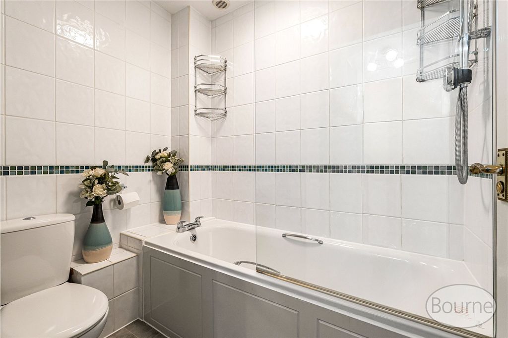 Additional image 16 of 3 bed detached house for saleRiverside Gardens, Old Woking, Woking, Surrey GU22