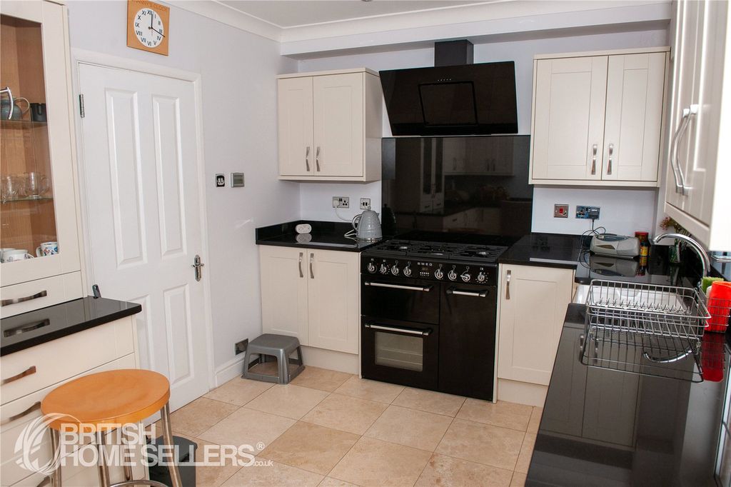 Additional image 5 of 3 bed town house for saleQueen's Grove, Southsea, Hampshire PO5
