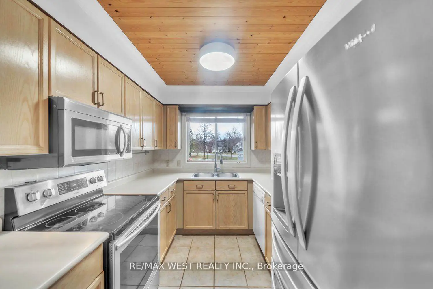 Additional image 4 of 24 Laguna Parkway 9