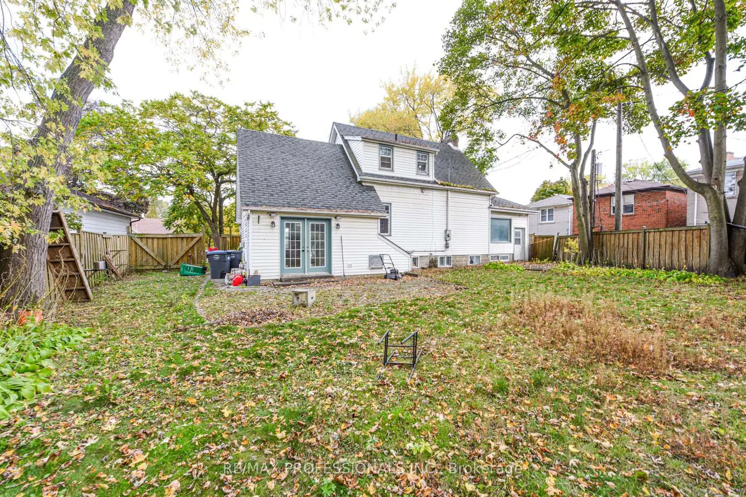 Additional image 12 of 10 Broadview Avenue