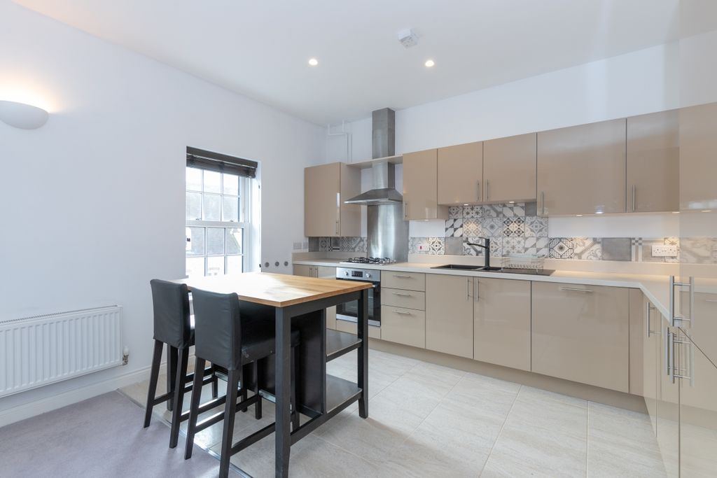 Additional image 3 of 2 bed flat for saleButtercross Lane, Witney OX28