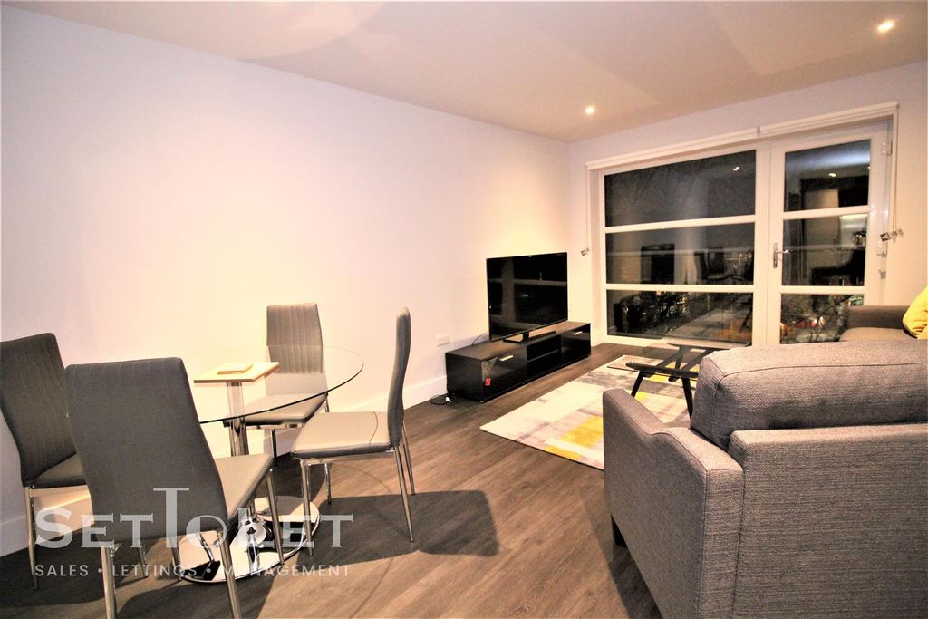 Additional image 4 of 1 bed flat for saleAria Apartments, Chatham Street, Leicester LE1