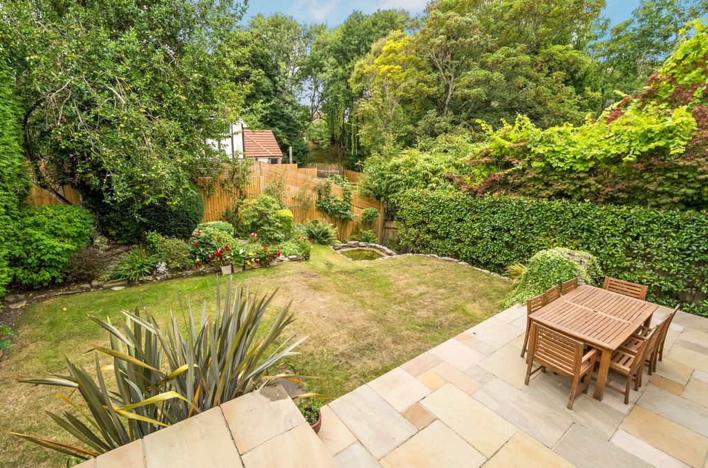 Additional image 7 of 4 bed detached house for saleHighfield Crescent, Highfield, Southampton, Hampshire SO17