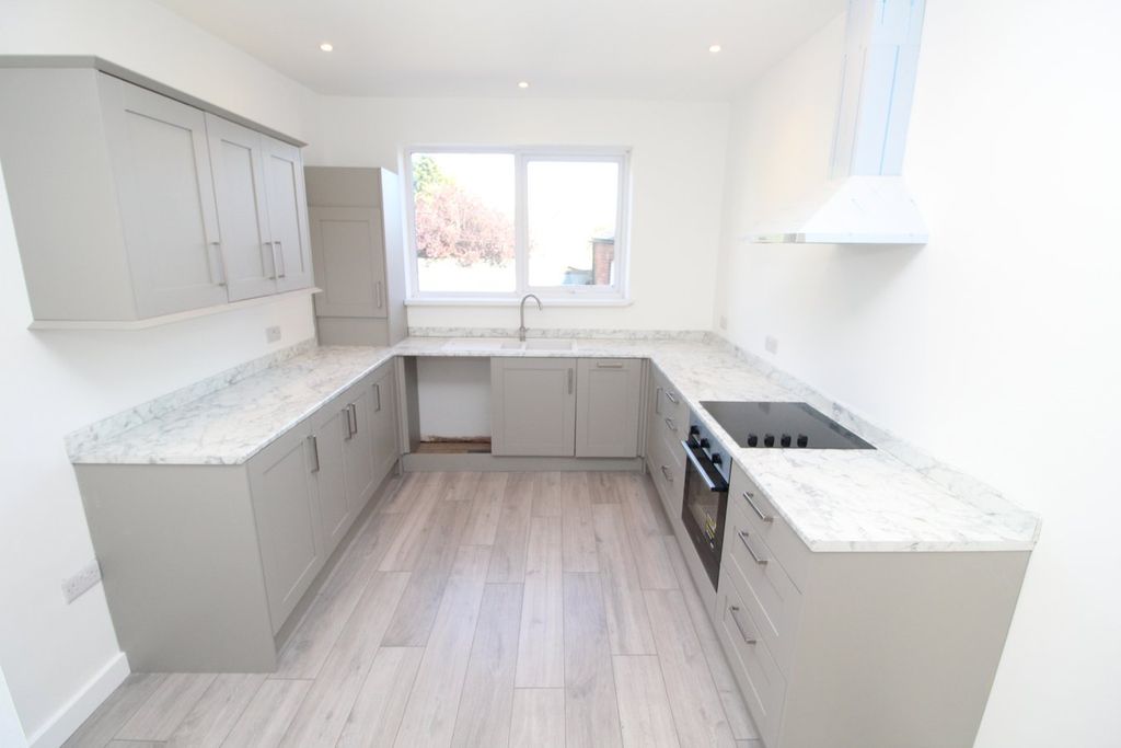 Additional image 2 of 3 bed flat for saleThe Cross, Enderby, Leicester LE19