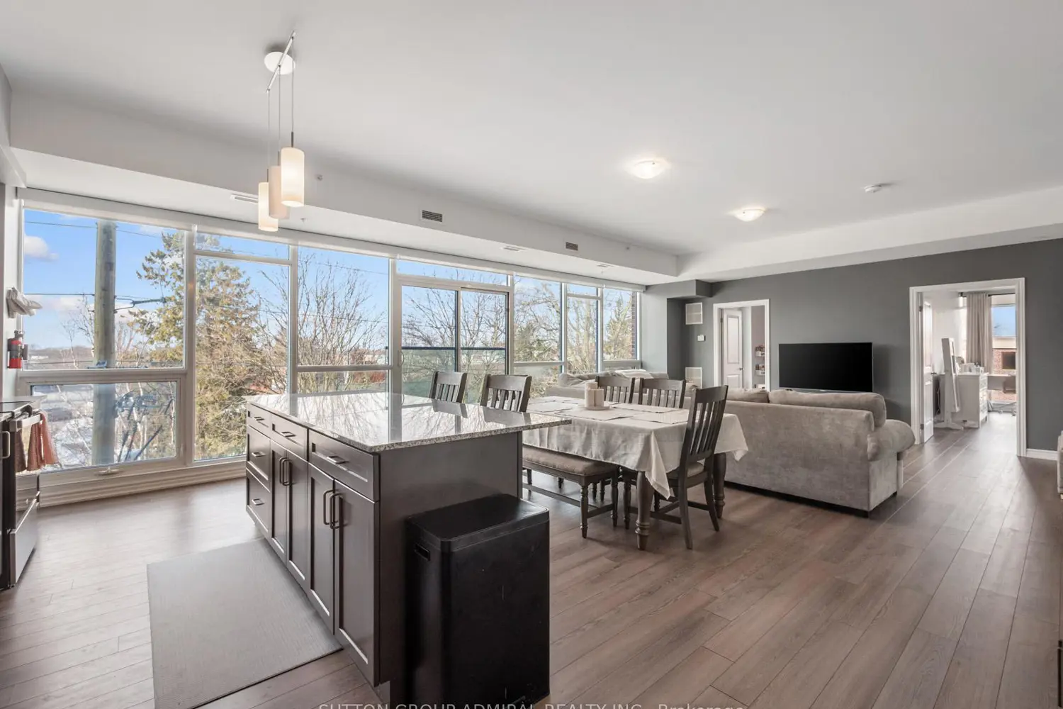 109 King Avenue 301