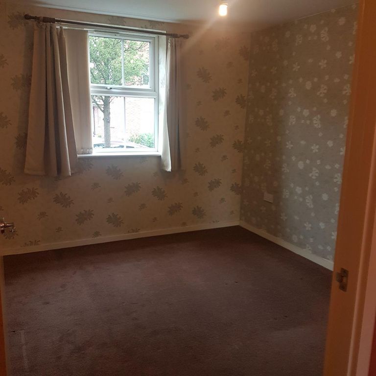 Additional image 5 of 2 bed flat for saleApartment, Brompton Road, Hamilton LE5