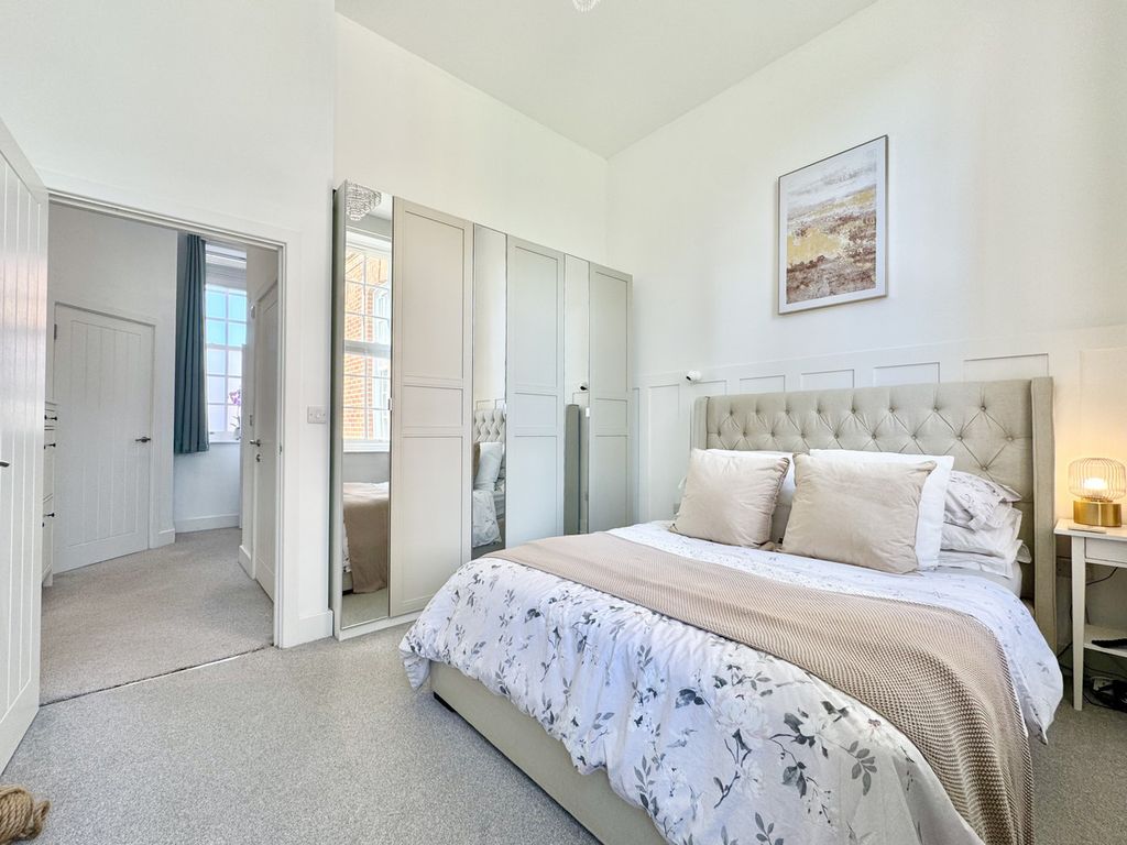 Additional image 10 of 2 bed flat for saleWhitecroft Park, Newport PO30