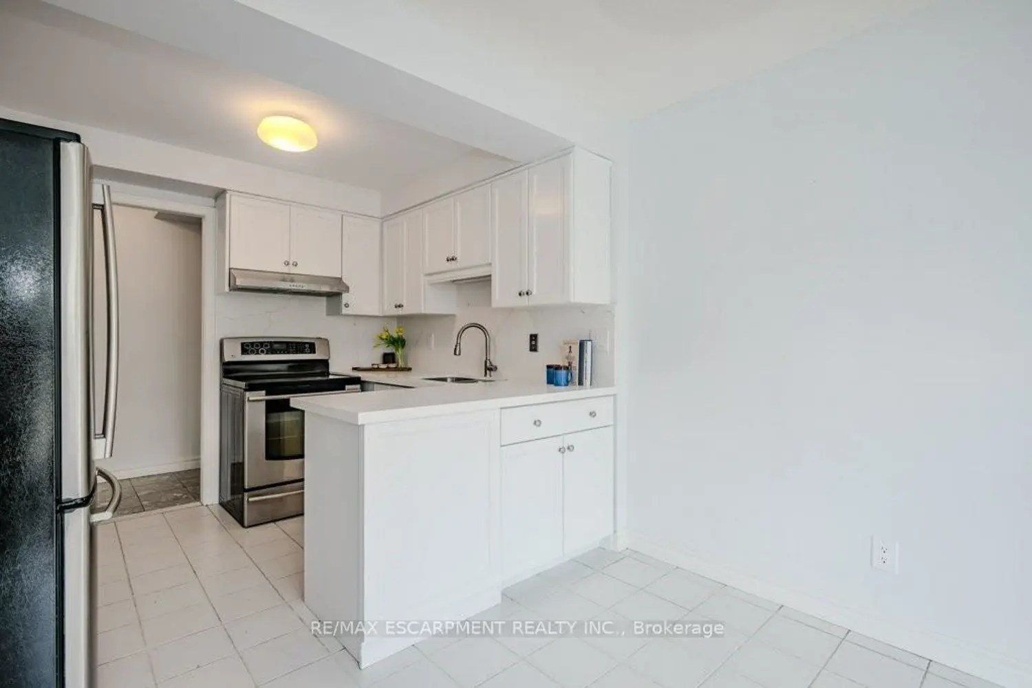 Additional image 8 of 67 Caroline Street 302 (B)