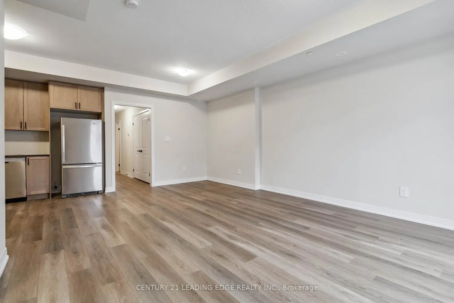 Additional image 6 of 1569 Rose Way 128