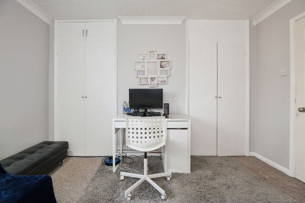 Additional image 9 of 2 bed flat for saleCuckmere Lane, Southampton SO16