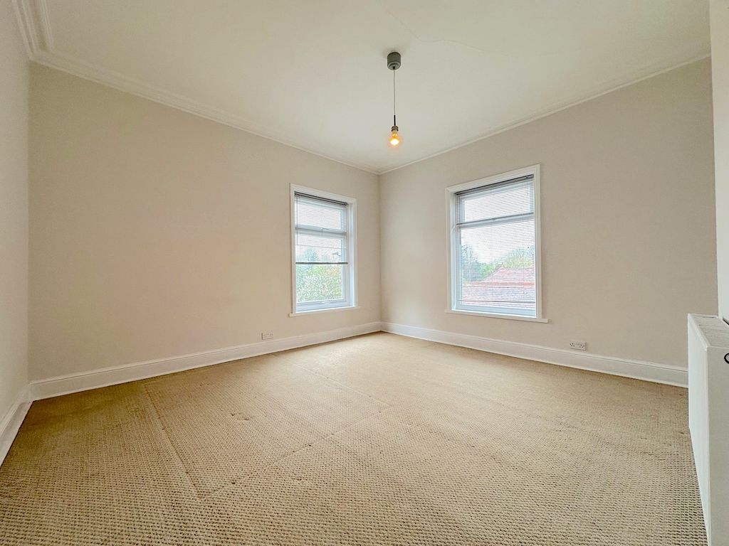 Additional image 11 of 2 bed flat for saleTettenhall Road, Tettenhall, Wolverhampton WV6