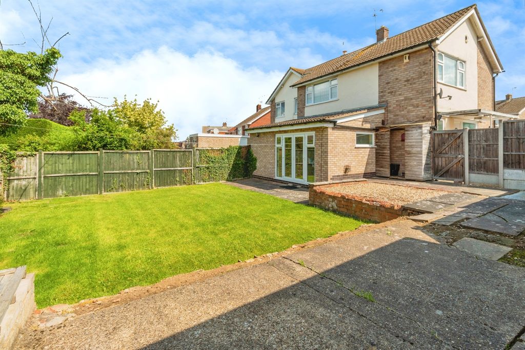 Additional image 18 of 3 bed semi-detached house for saleBarnet Close, Oadby, Leicester LE2