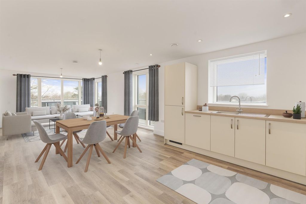 Additional image 3 of 2 bed flat for sale24 Lindfield Place, Worthing BN11