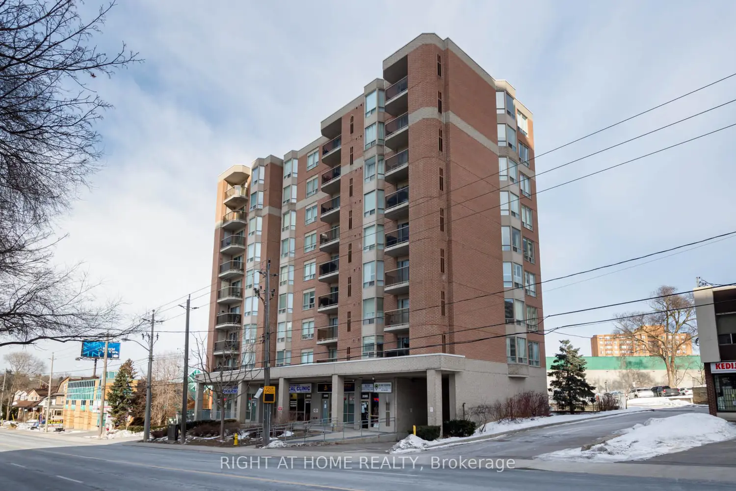 2088 Lawrence Avenue 202