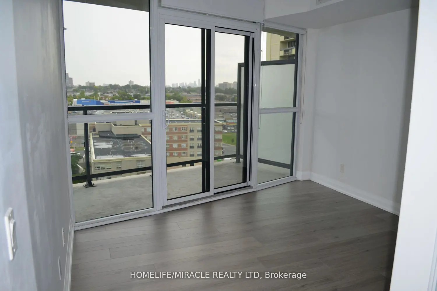 Additional image 12 of 1461 Lawrence Avenue 1305