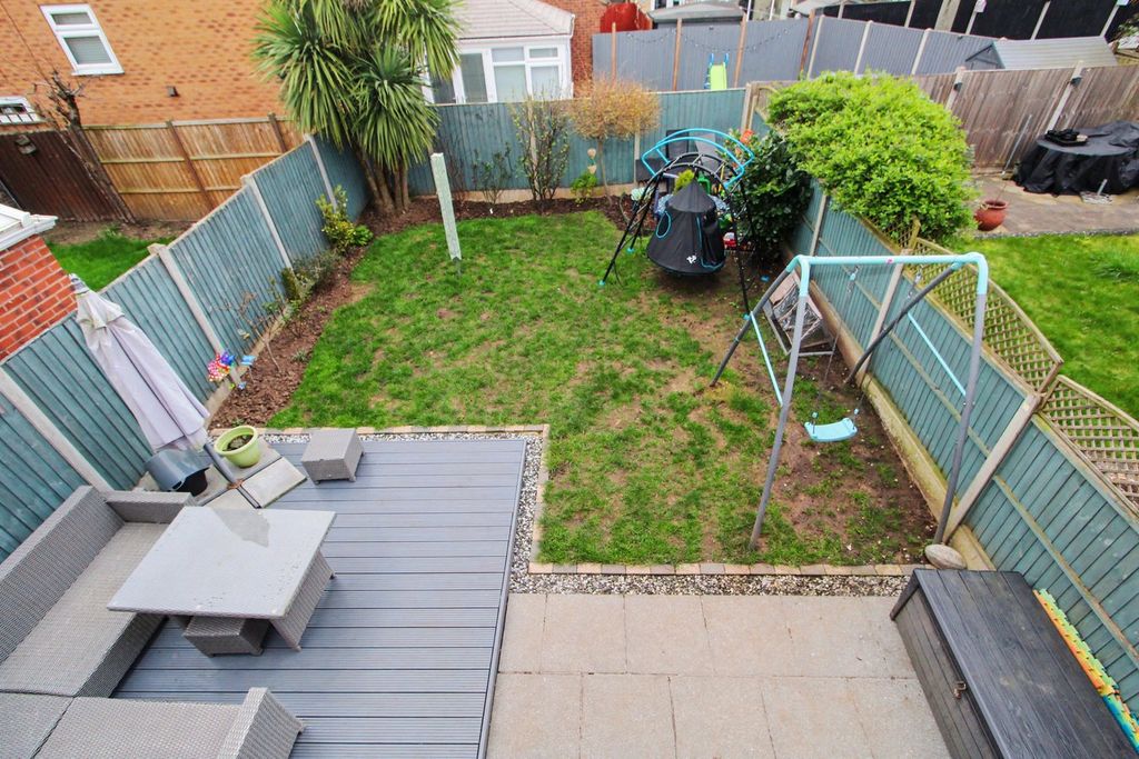 Additional image 12 of 3 bed semi-detached house for salePhipps Close, Whetstone, Leicester LE8
