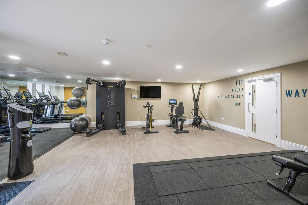 Additional image 20 of 2 bed flat for saleFellowes Rise, Winchester SO22
