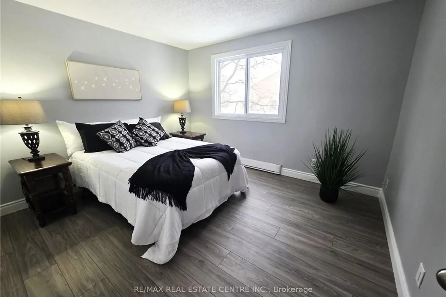 Additional image 15 of 565 Greenfield Avenue 106