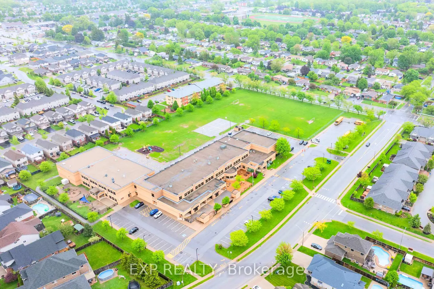 Additional image 19 of 8583 Forestview Boulevard