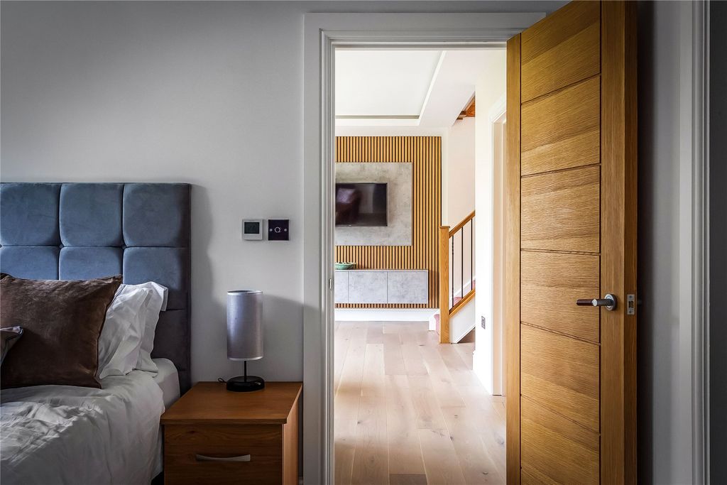 Additional image 33 of 6 bed detached house for saleHook Heath, Surrey GU22
