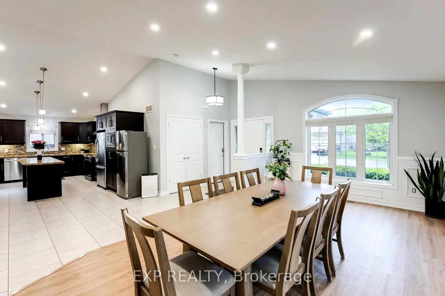Additional image 3 of 8583 Forestview Boulevard