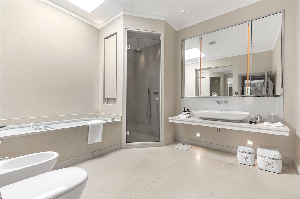 Additional image 12 of 6 bed detached house for saleDenbigh Gardens, Richmond TW10