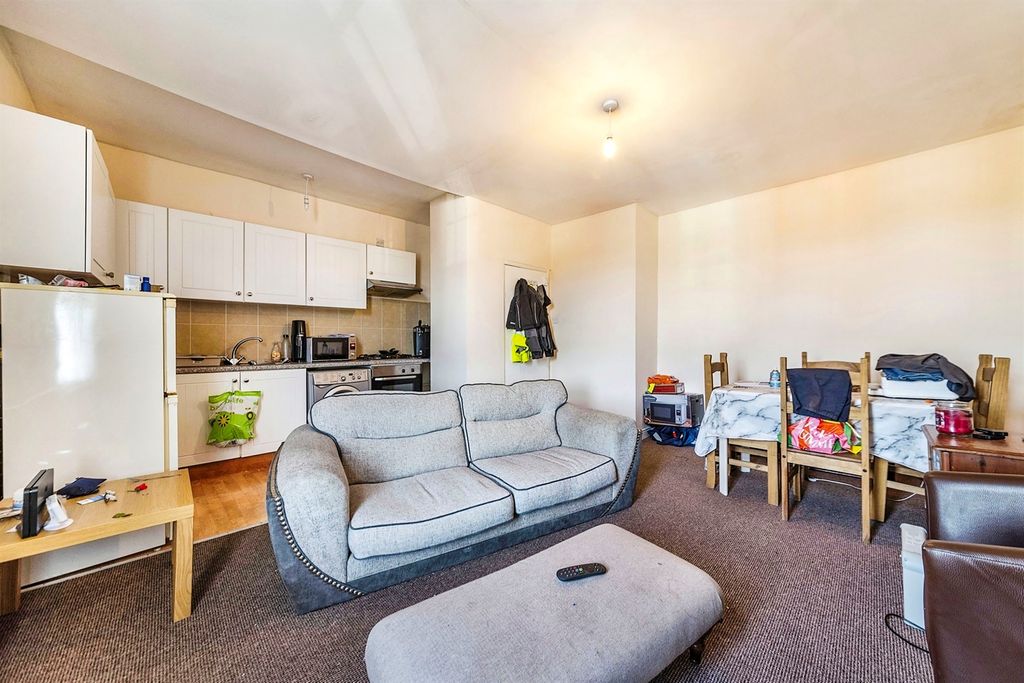 Additional image 3 of 1 bed flat for saleWestgate, Grantham NG31
