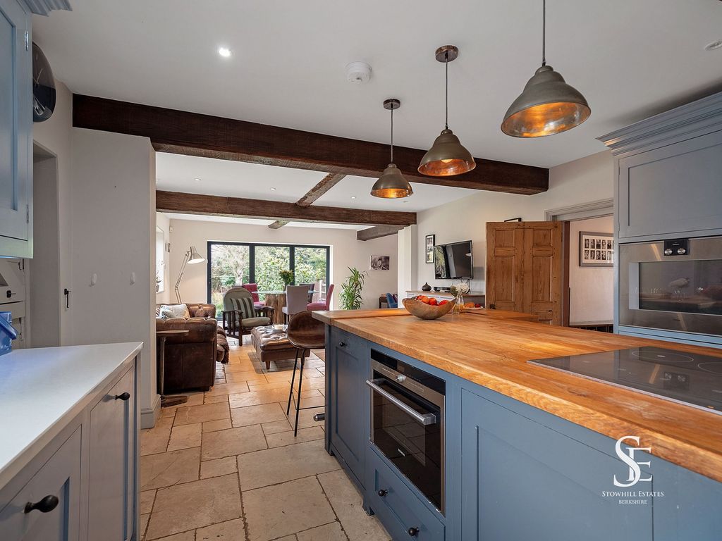 Additional image 11 of 6 bed detached house for saleEasthampstead Road, Wokingham RG40