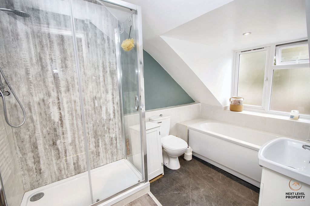 Additional image 28 of 8 bed detached house for saleBroadend Road, Wisbech PE14
