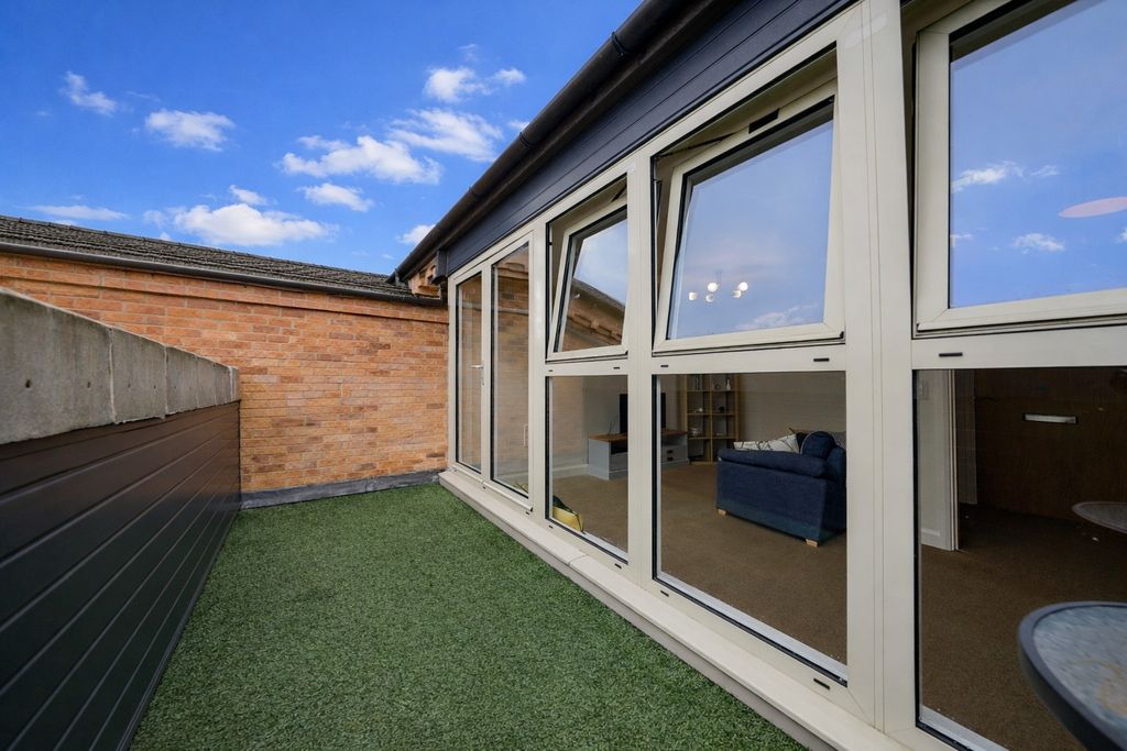 Additional image 2 of 2 bed flat for saleCheckland Road, Thurmaston, Leicestershire LE4
