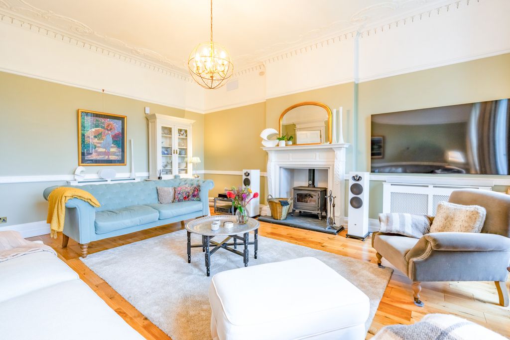 Additional image 11 of 4 bed semi-detached house for saleHeron Lodge, London Road, Worcester WR5