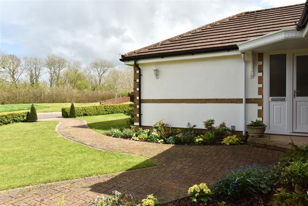Additional image 16 of 3 bed detached bungalow for saleSwallowfields, Gillingham SP8