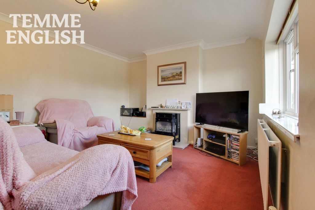 Additional image 3 of 2 bed maisonette for saleRettendon View, Wickford SS11