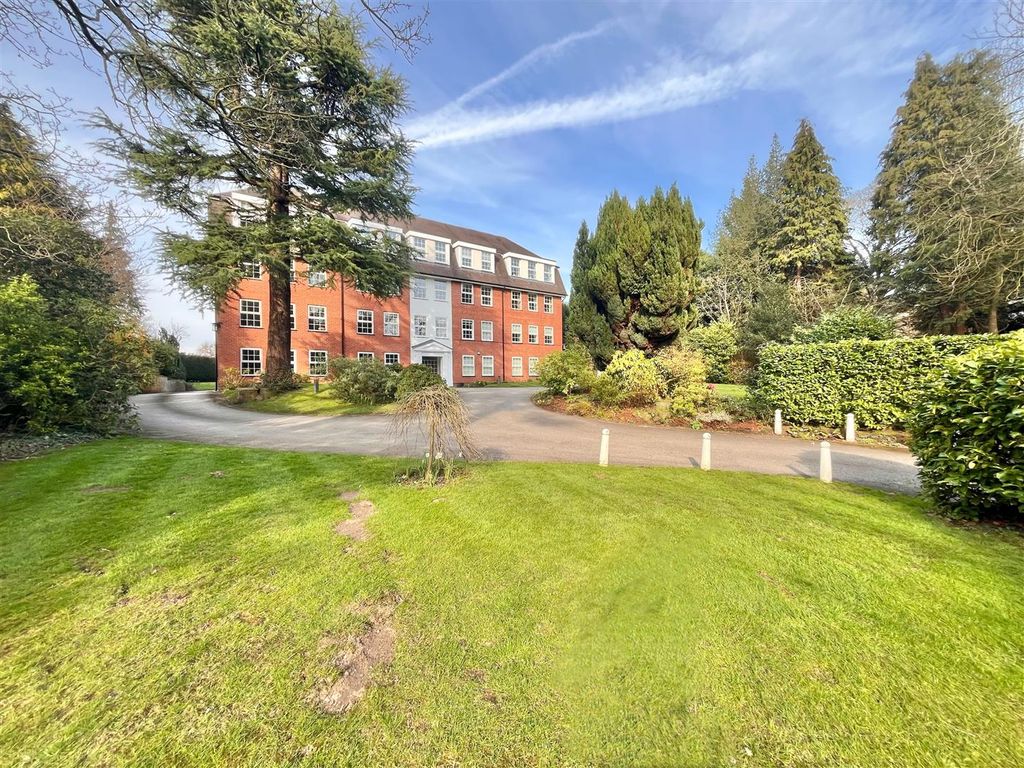2 bed flat for saleMacclesfield Road, Wilmslow SK9