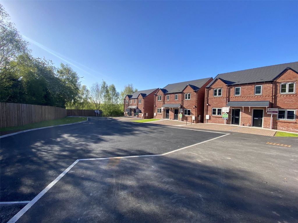 3 bed semi-detached house for saleKilnstone Close, Church Gresley, Swadlincote, Derbyshire DE11